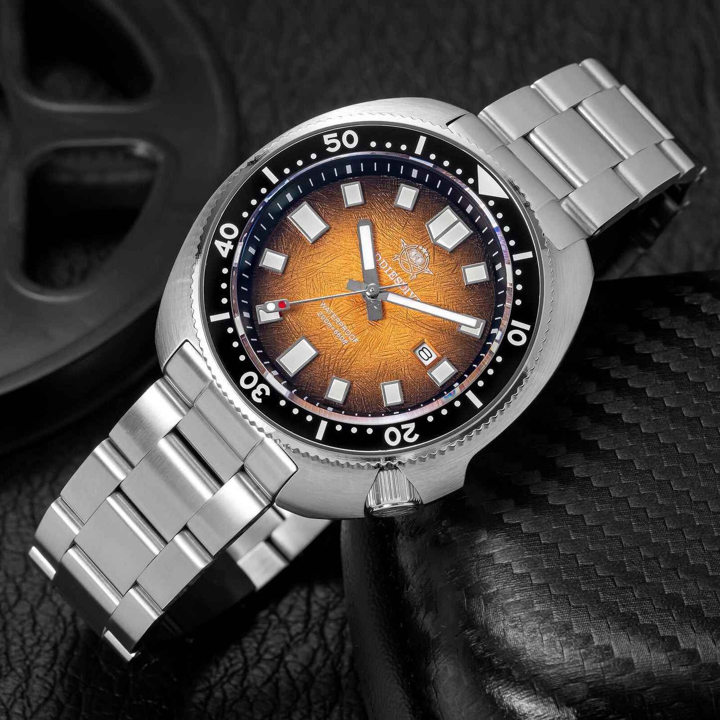 AD2511 – Reloj de Buceo Cuarzo Addiesdive “Turtle” con Cristal de Zafiro para Hombre