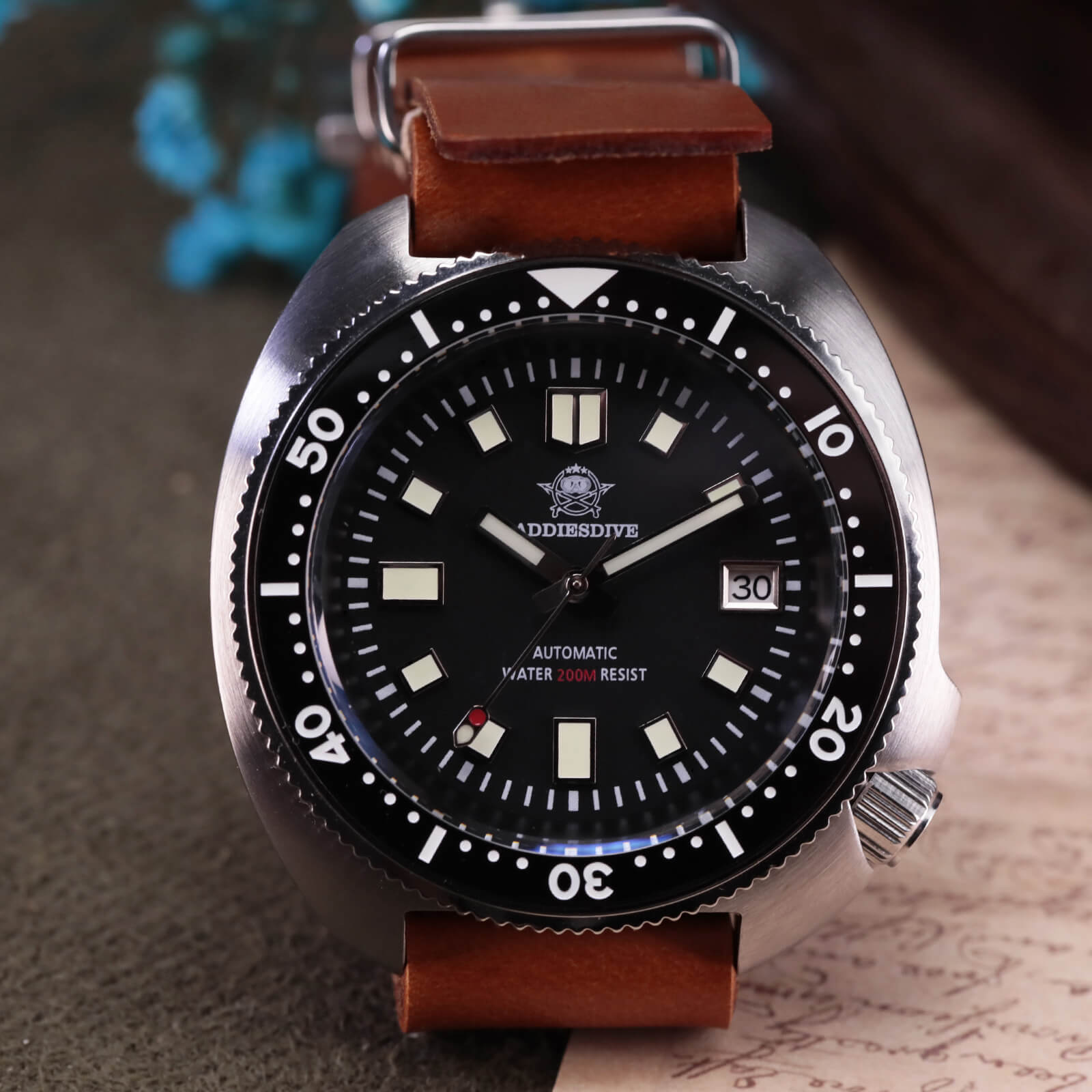 ADDIESDIVE® Reloj de buceo automático Captain Willard 200M( MY-H8)-divers watch-Esfera negra con correa de acero-