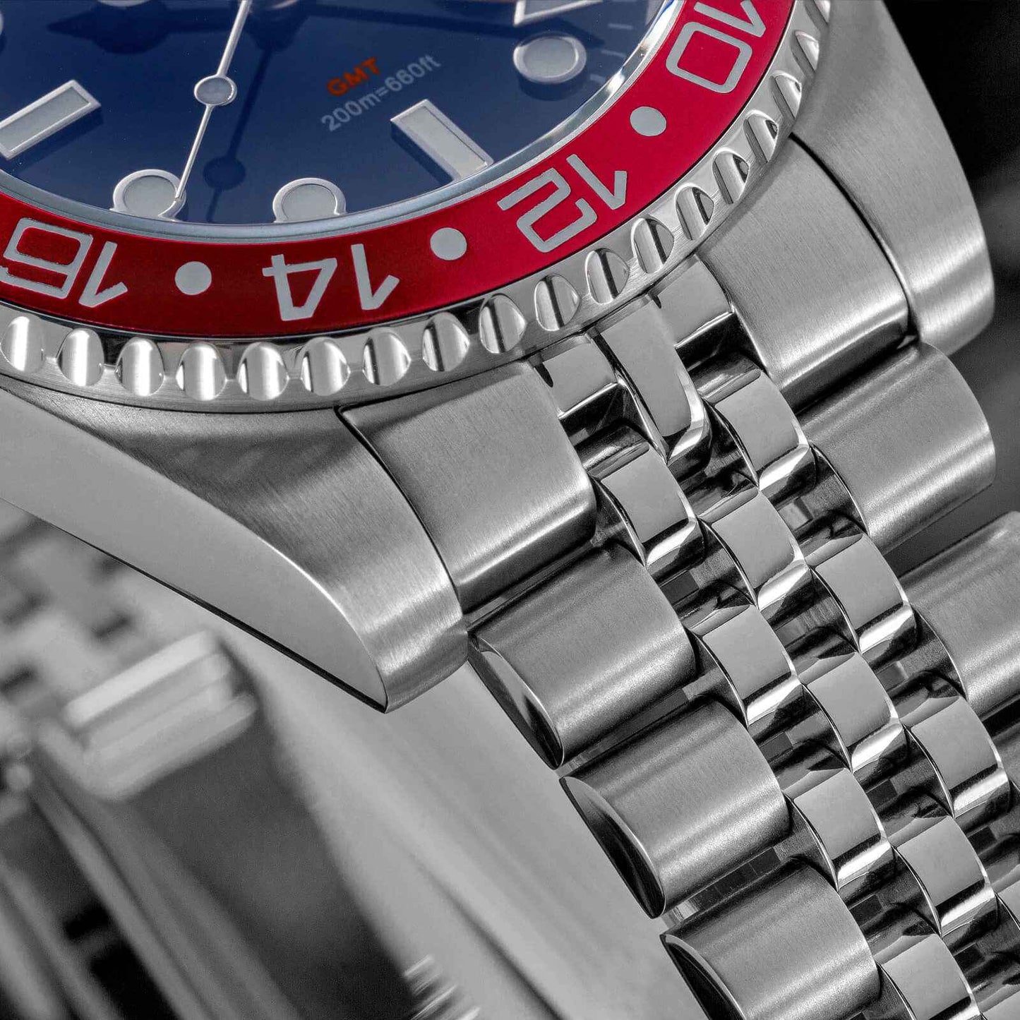 ADDIESDIVE Reloj de buceo de lujo Water Ghost GMT Reloj de cuarzo AD2050-con calendario
