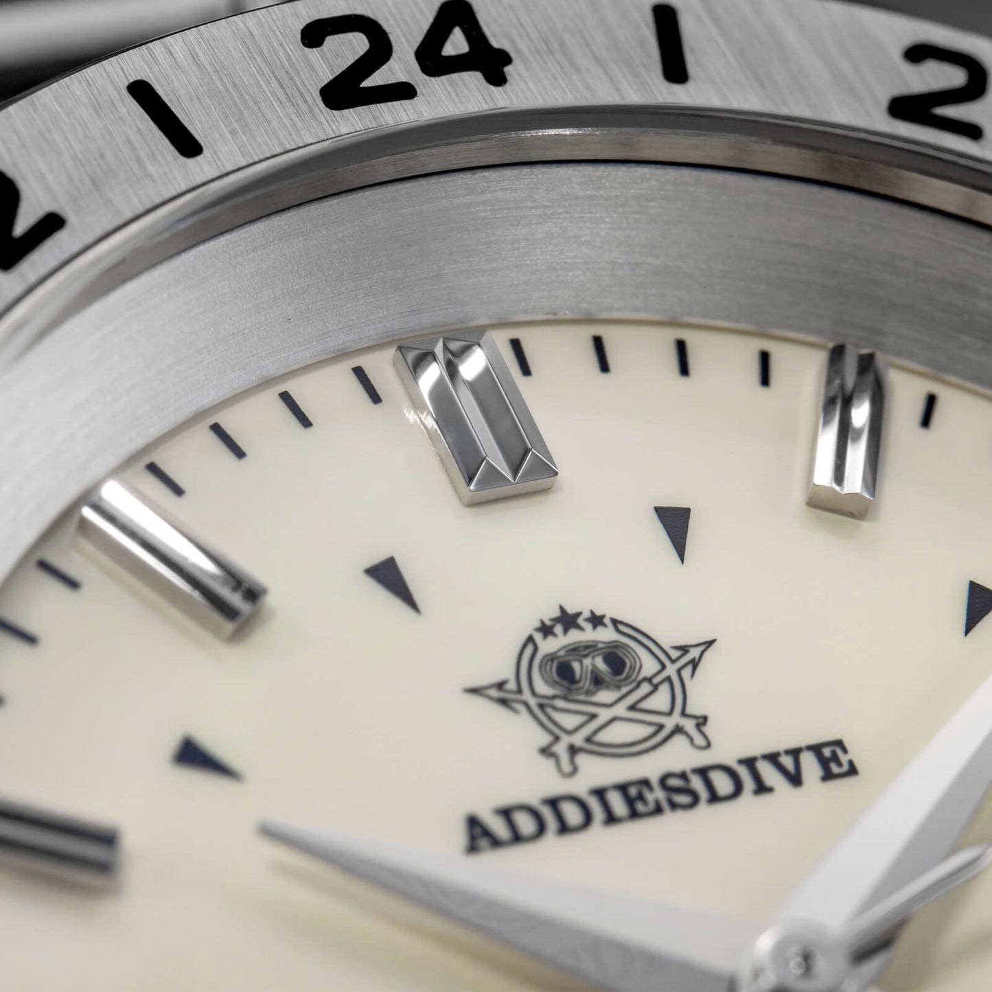 ADDIESDIVE Reloj de cuarzo GMT de 38mm AD2063-