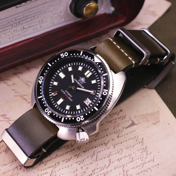 ADDIESDIVE® Reloj de buceo automático Captain Willard 200M( MY-H8)-divers watch-Esfera negra con correa de acero-