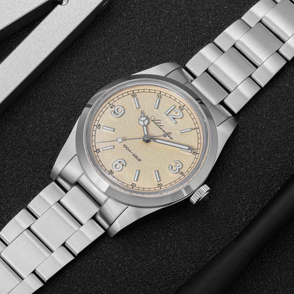 Esfera texturizada estilo arena – ADDIESDIVE AD2518 Reloj de campo VH31 de 36 mm