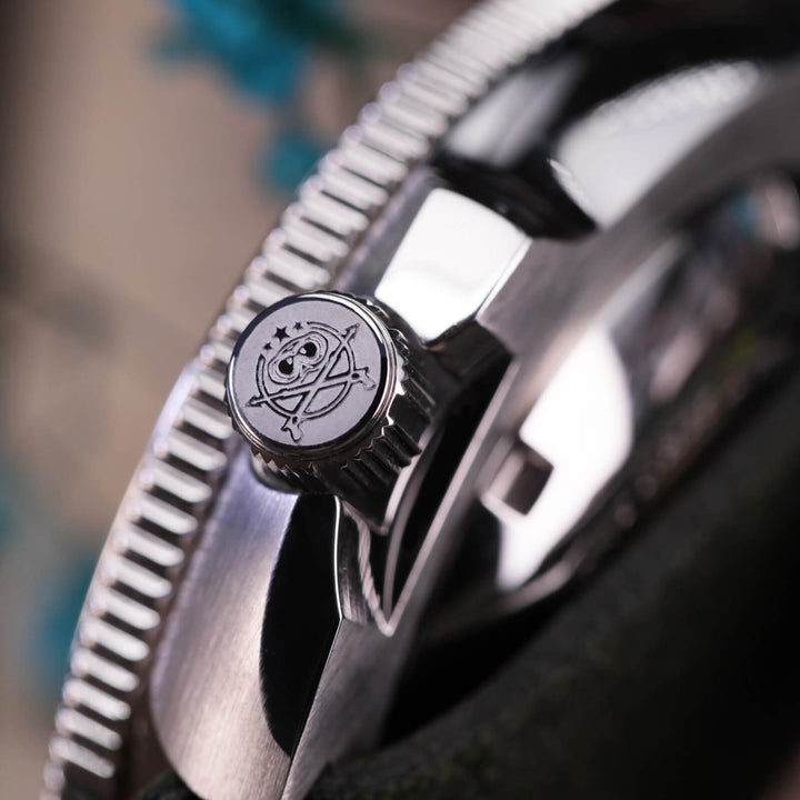 ADDIESDIVE® Reloj de buceo automático Captain Willard 200M( MY-H8)-divers watch-Esfera negra con correa de acero-