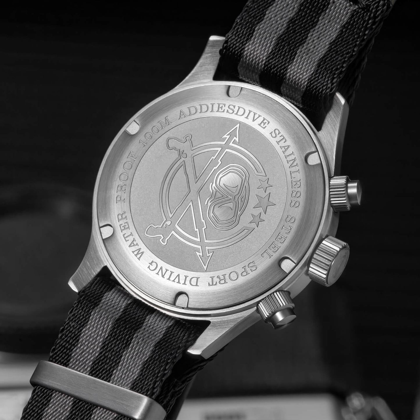 AD2538 – Cronógrafo Retro Casual 39 mm VK64 Addiesdive