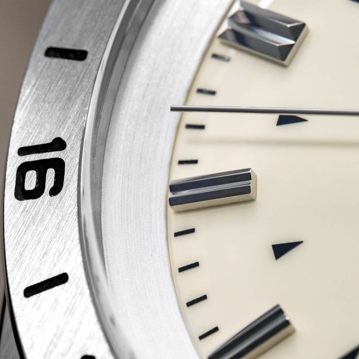 ADDIESDIVE Reloj de cuarzo GMT de 38mm AD2063-